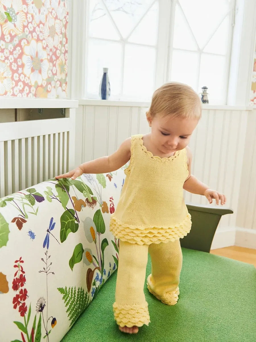 Rosette Top, Pants & Bloomer Baby Sandnes Garn